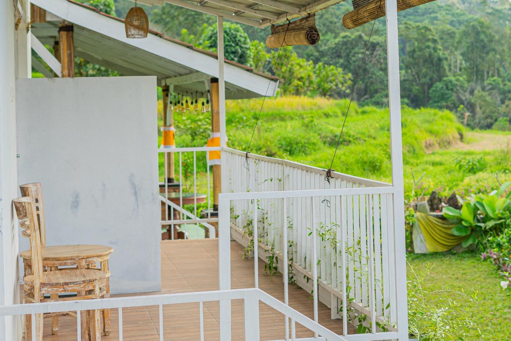 Santya Loka Lodge & Twin Waterfall Jatiluwih Exterior photo